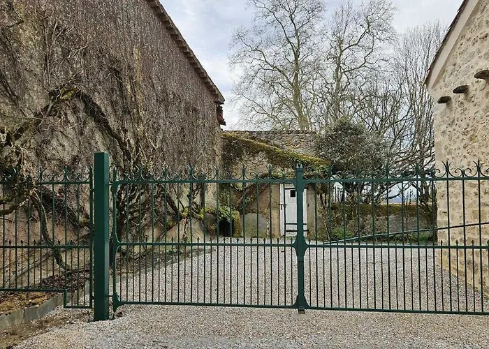 Holiday home La Surprise Des Jumelles Castres (Tarn)